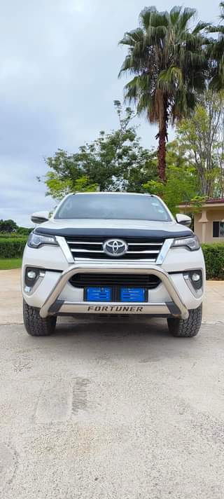 used toyota fortuner