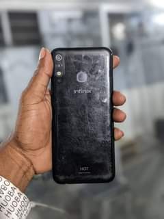 A picture of Infinix hot8