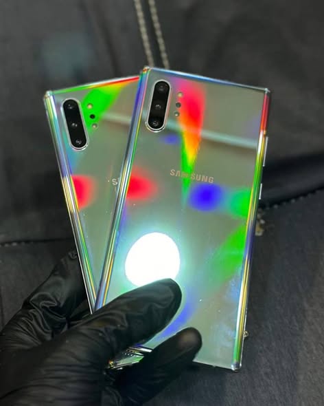 A picture of Samsung note 10plus