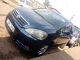 A picture of 2001 Toyota Ipsum