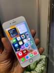 A picture of iPhone 6s plain