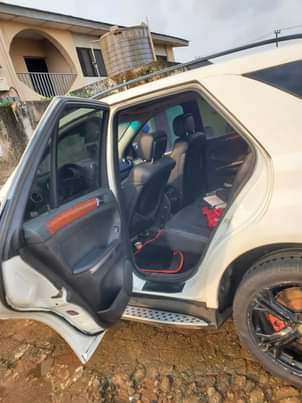 A picture of 06 07 Neatly used Ml350