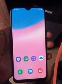 A picture of Samsung A30s