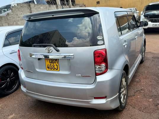 A picture of Toyota rumion 2008 model 1.5vvti 28m neg call me on