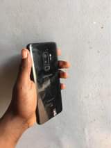 A picture of Good deal Original Samsung Galaxy s9 plus with some cracks