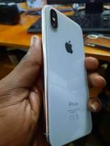 A picture of iphone x