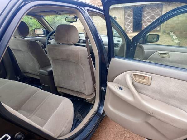 A picture of Very clean first body Toyota Camry drop light pencil very
