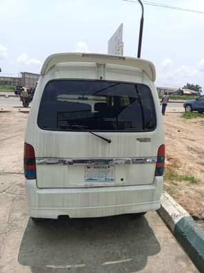 A picture of HIJET MINI BUS ENGINE INTACT GEAR Manual NEAT INTERIOR GOOD