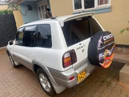 A picture of Nkimanyi Ono January Naye Njagala sente 25m Serious buyers call
