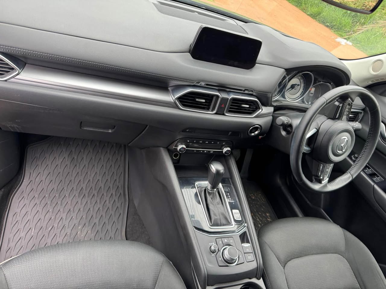 A picture of Mazda CX 5 2019 model at 120 million petrol engine