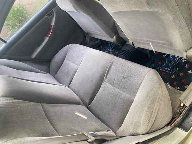 A picture of Toyota Corolla 2004 model with a Belgium engine Everything working
