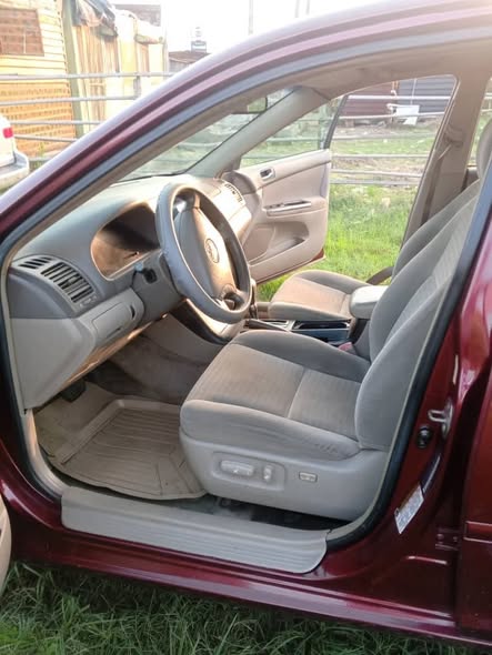 A picture of Toyota Camry 06 model Few months used