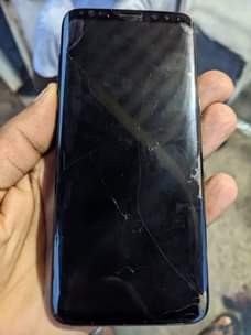 A picture of Samsung s8