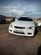 A picture of Toyota Mark X Vertiga 2008 model I wont say alot