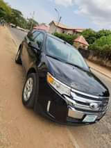 A picture of 2013 ford Edge