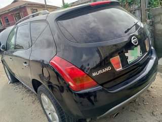 A picture of Nissan Murano 05