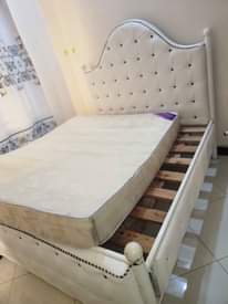 A picture of Nauza vitu vyangu bei rahisi 0658337616