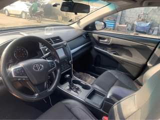 A picture of Toyota Camry SE 2017