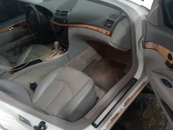 A picture of E350 Benz