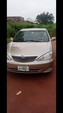 A picture of 2004 Toyota Camry