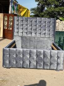 A picture of Karibu nauza bed sofa 5 6 mpyaa bei 220000 Location