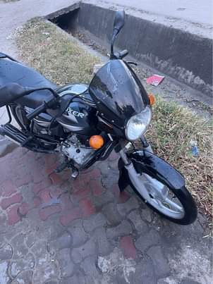 A picture of Boxer inauzwa aina kipengele chochote Document zote zipo Bei 1