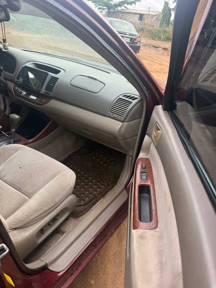 A picture of Sweet Toyota Camry 2005 XLE everything blessed ac freezing first