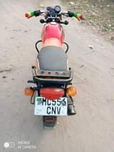 A picture of Boxer 125