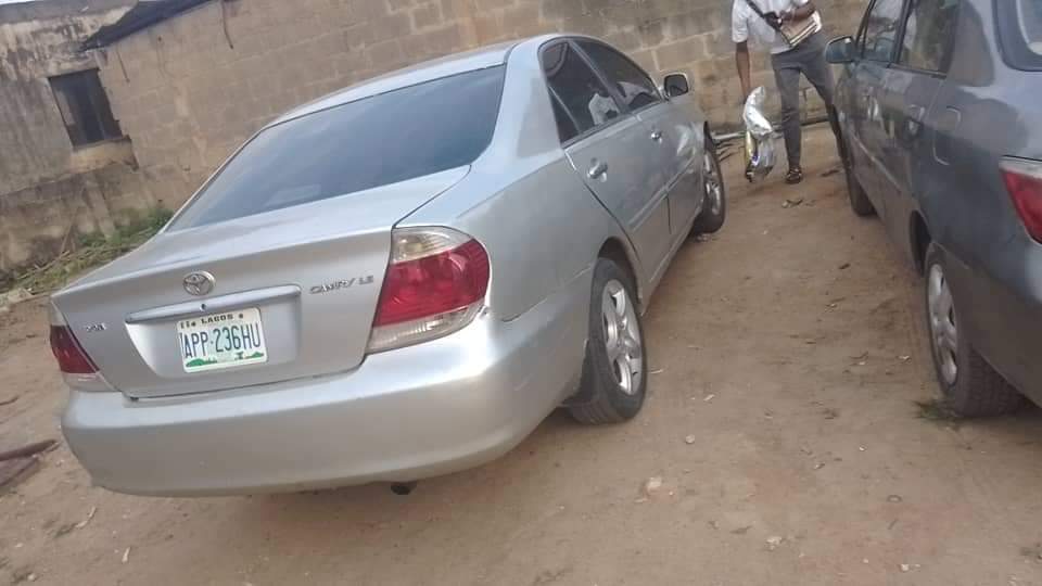 A picture of Toyota Camry 05