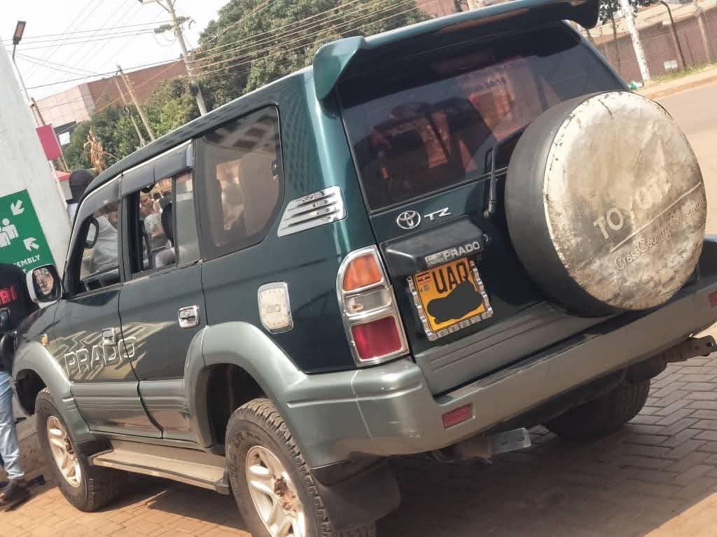 A picture of TOYOTA LANDCRUISER TZ