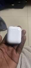 A picture of airpod 1st generation Original Only charging case
