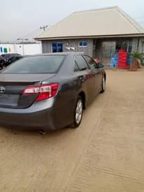 A picture of Toyota Camry 2104 SE