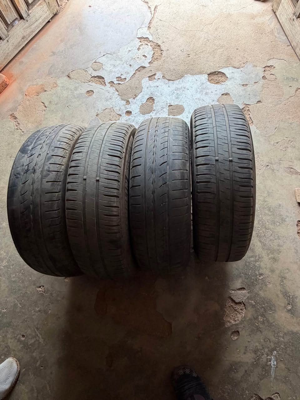 tyres