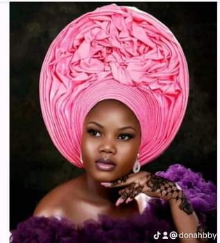 A picture of Selling cosmetics breads and waves