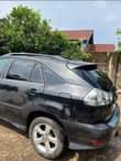A picture of Lexus RX330 in perfect working condition UMUAHIA Dyo 08031802677
