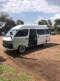 used toyota hiace