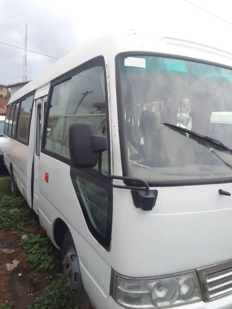 A picture of 2005 More inspection toyota coaster bus