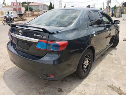 A picture of Toyota corolla Nigeria used buy and drive with smooth transmission