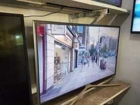 A picture of TV inch 32 bei 130