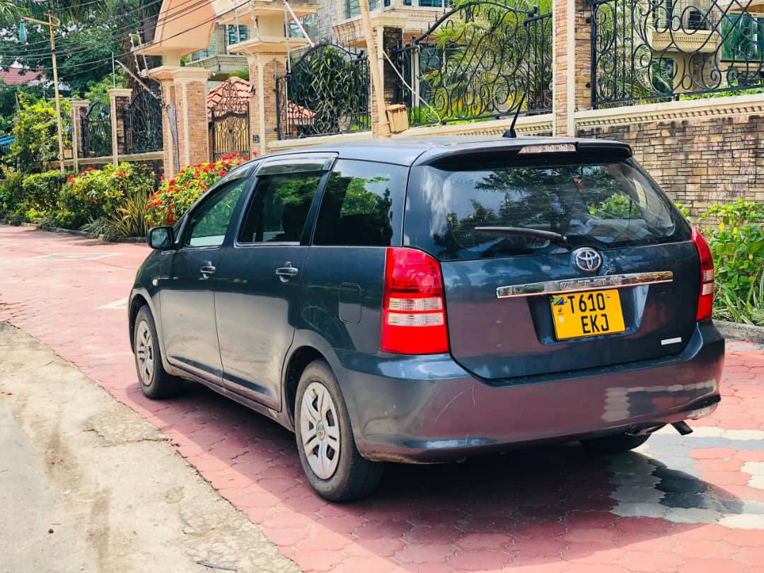 A picture of TOYOTA WISH