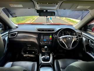 A picture of NISSAN XTRAIL 2015