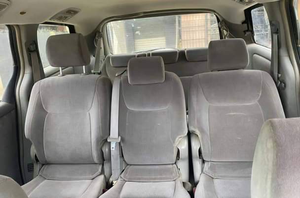 A picture of Very Clean Toyota sienna 2005 First body Engine sound 100
