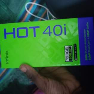 A picture of Infinix hot40i