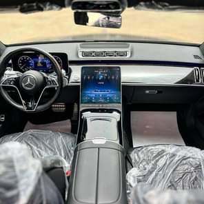 A picture of MAYBACH Super Clean Foreign Used 2021 Mercedes Benz S580 with