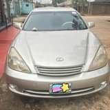 A picture of VERY VERY CLEAN AND BARELY USED LEXUS ES330 CAR CAMR