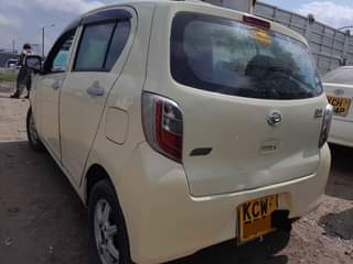 A picture of Daihatsu Mira 2012