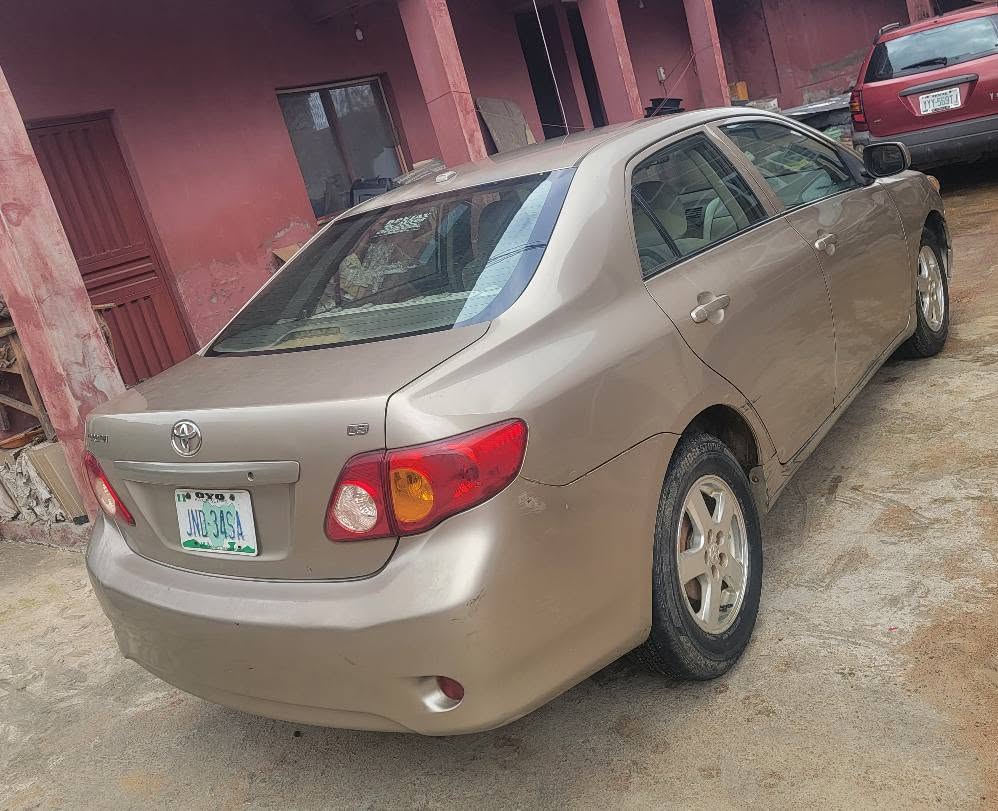 A picture of A first body tokunbo standard toyota corolla 2010