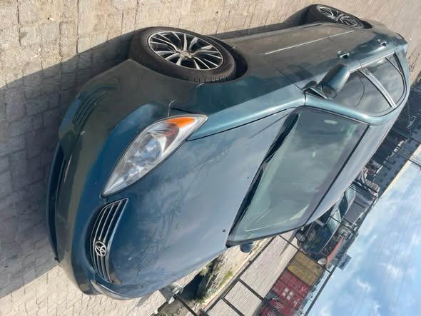 A picture of Registered 04 Toyota Camry XLE 4plugs