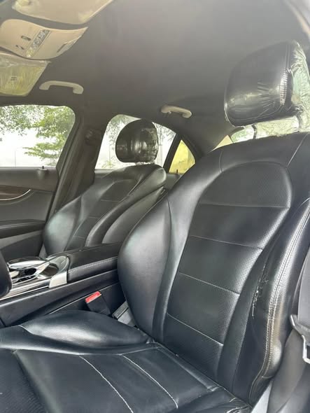 A picture of MERCEDES BENZ C300