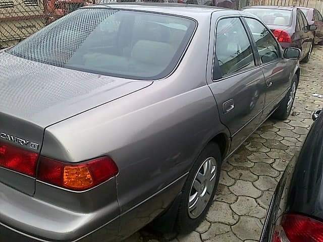 A picture of Toyota Camry 08063194033